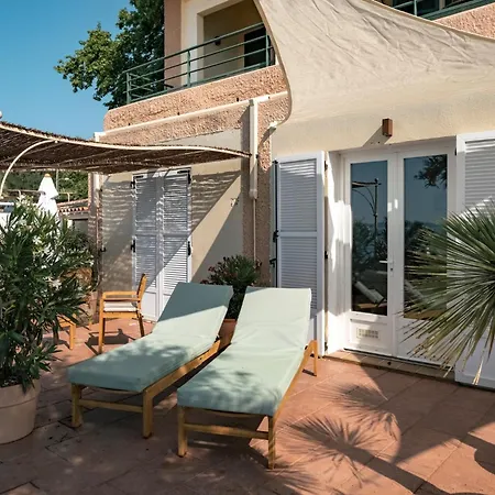 Surplage Hotel Cavaliere Le Lavandou Exterior foto