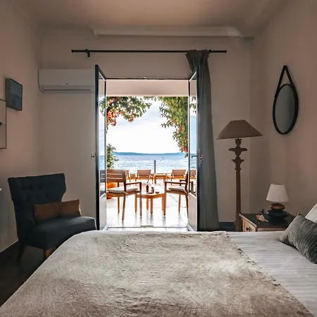 Surplage Hotel Cavaliere Le Lavandou Exterior foto