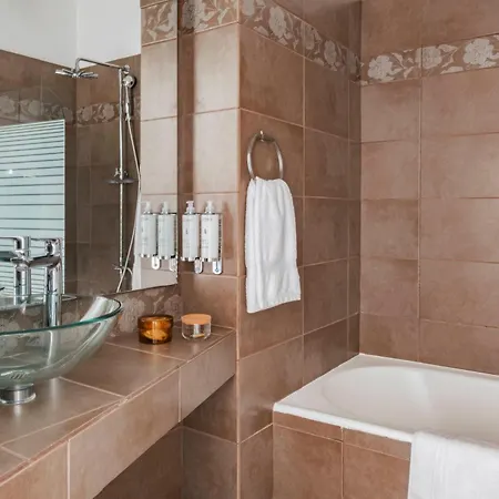 Surplage Hotel Cavaliere Le Lavandou Exterior foto