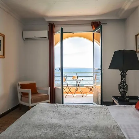 Surplage Hotel Cavaliere Le Lavandou Exterior foto
